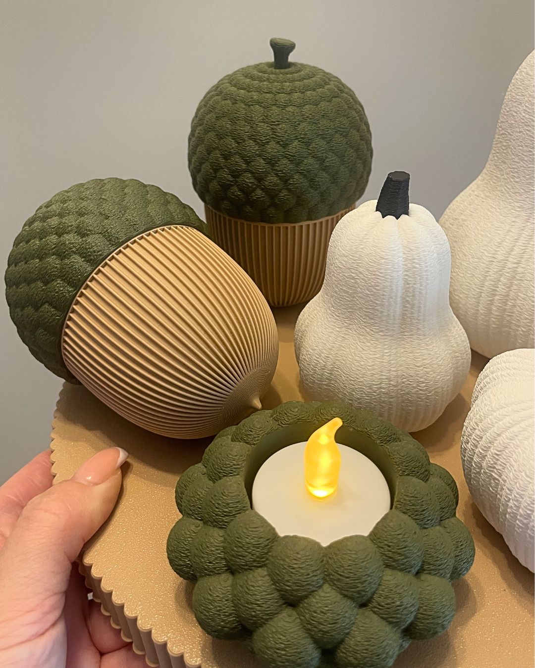 Set van 2 eikels – Latte/Olijfgroen