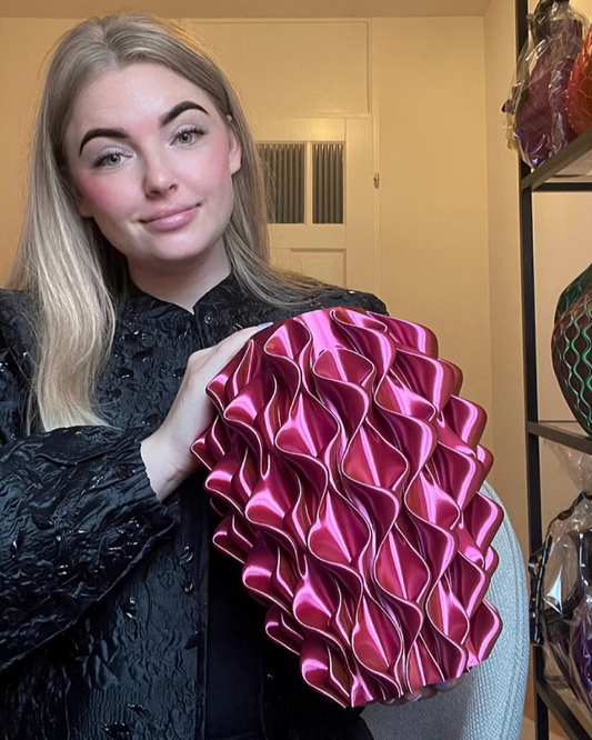 Vaas Lilly – Goud/Rood/Paars