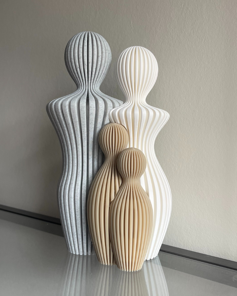 Familiebeeldje – 1 tot 4 kinderen – Marmer/Melkwit/Botwit